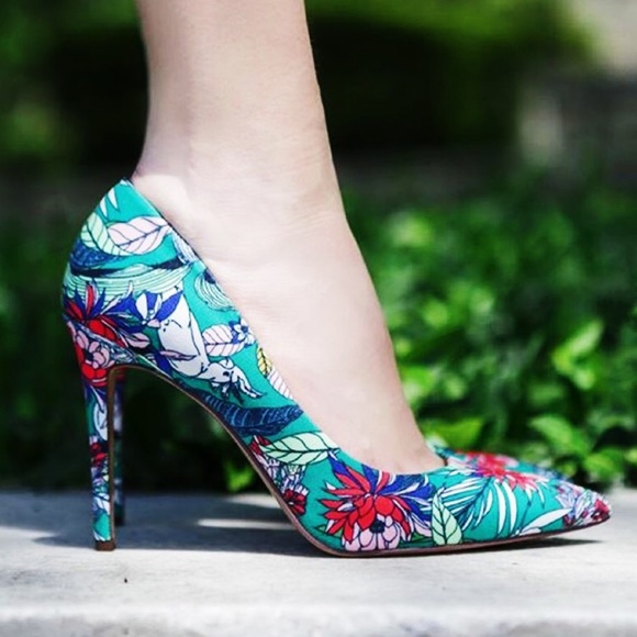 jessica simpson purla pump